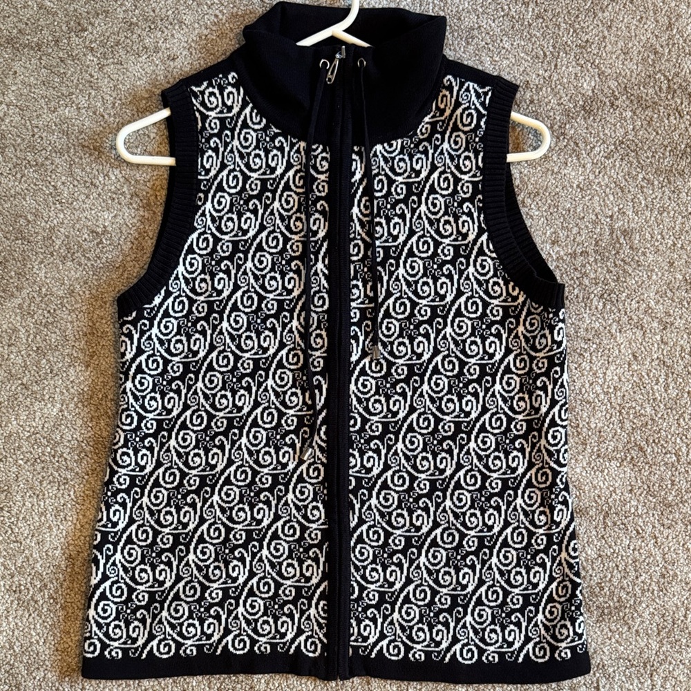 Christopher & Banks Black and White Swirl Knit Vest - Picture 1 of 3